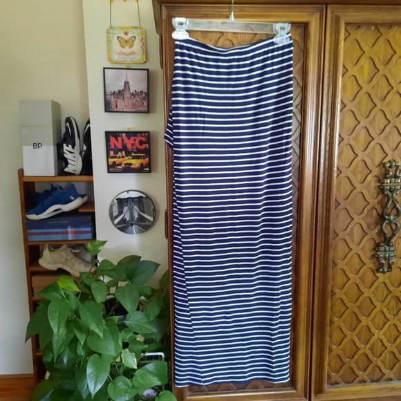 🌟FREE with purchase🌟  RUE 21 Striped Tie Wrap Maxi Skirt - Navy/White, Size S - Picture 9 of 16